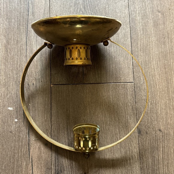 Moe Light Other - Vintage Brass Tone Moe Light Ceiling Fixture Union Made USA Flush Mount 9.5 in